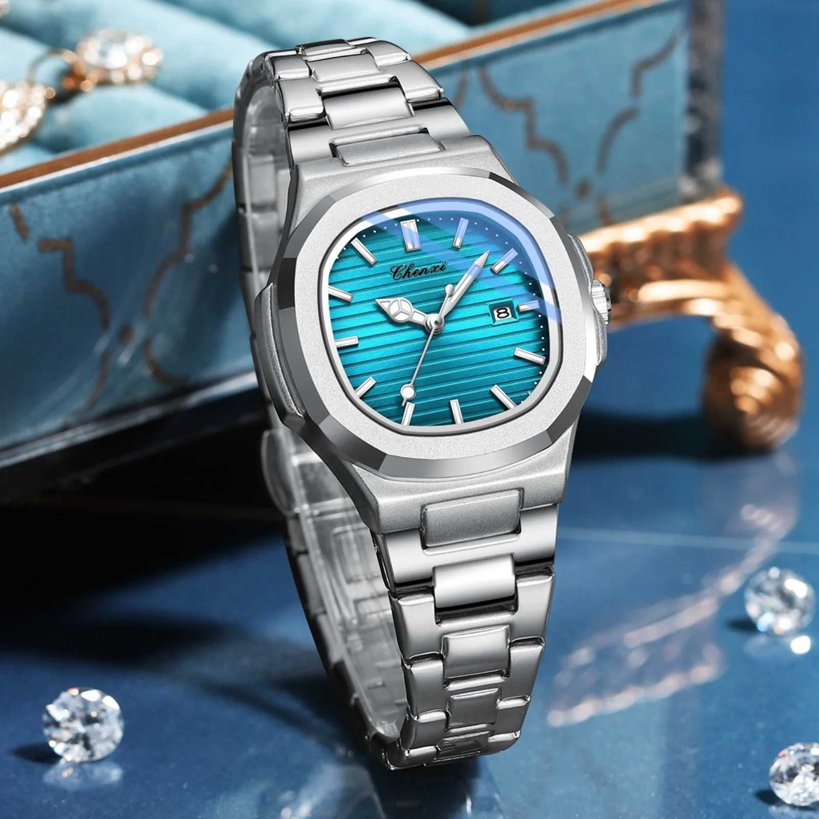 CHENXI 8222 Quartz Sport Womens Watch Womens Student Bracelet Womens Waterproof Watch Womens WatchT250408
