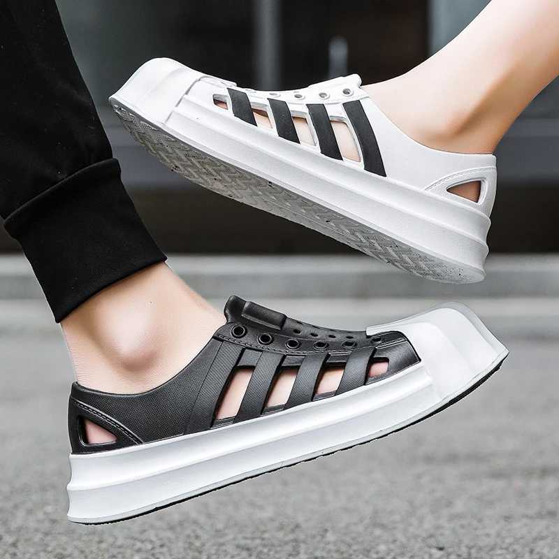 New Arrival Mens Sandals Outdoor Hole Sandals Breathable Thick Bottom Neutral Soft EVA Non slip Womens Sandals Summer Beach Shoes T250407