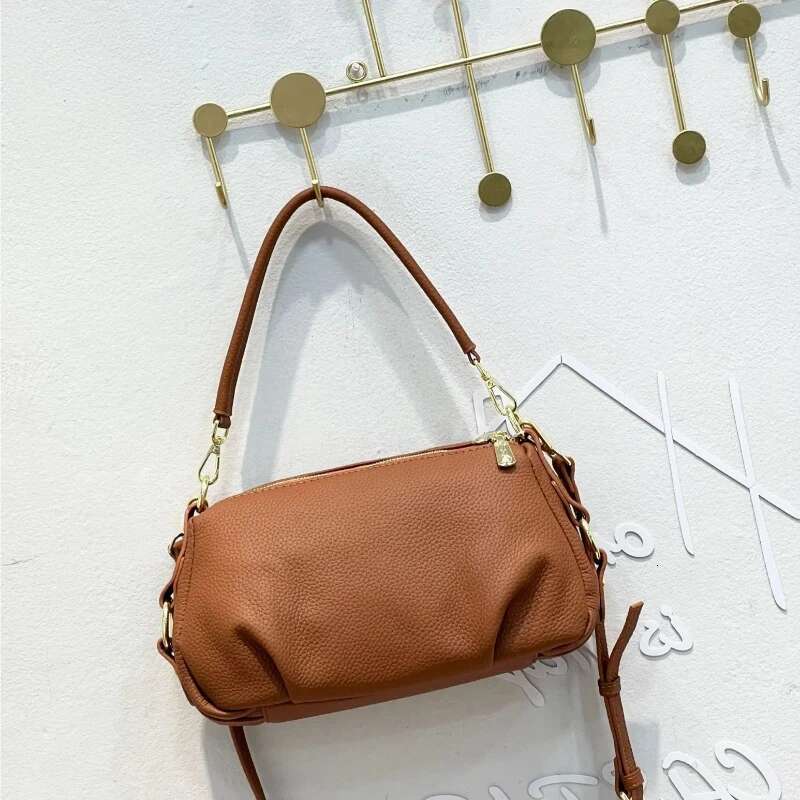 Ladies' Cow Leather Shoulder Large Capacity Fashionable Minimalist Tote Bag Women's Handbag With Multiple Colors To Match