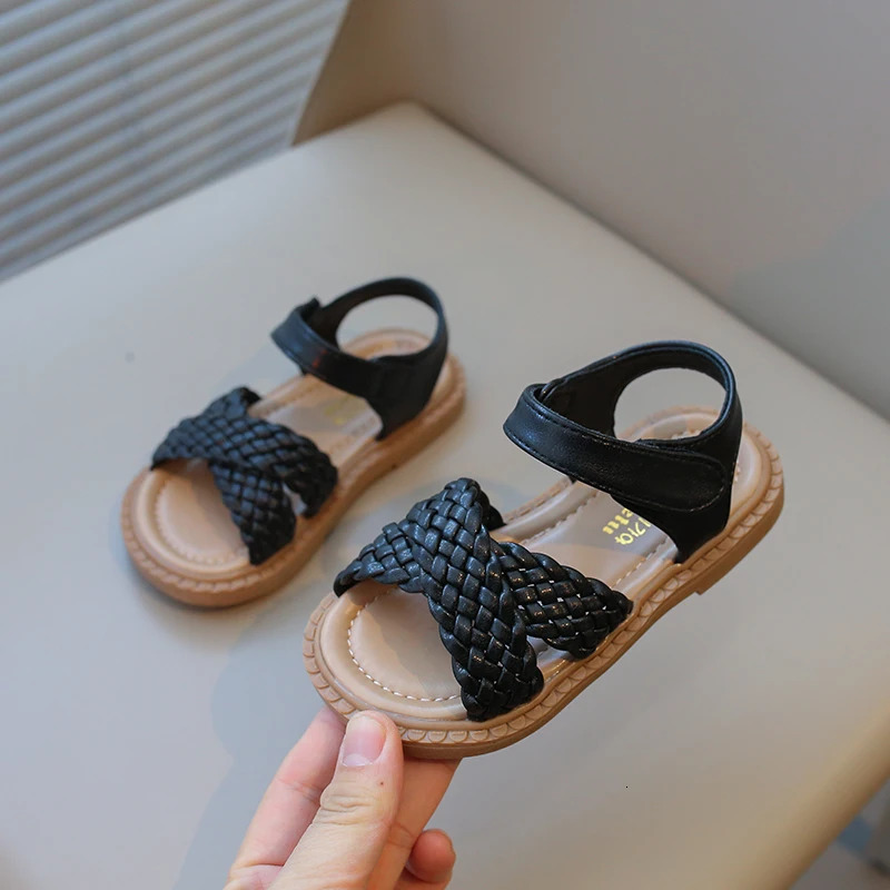 Toddlers Girls Sandals Kids Princess Beach Shoes Cross Tied Weave Style Fashion Children Summer Sandals Soft Cute 250407