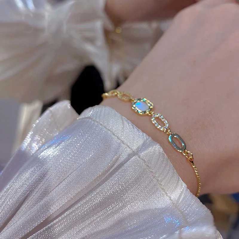 2025 New Luxury Zircon Chain Bracelets for Wen Elegant Gold Color Square Opal Adjustable Bracelet Party Jewelry GiftsC250408