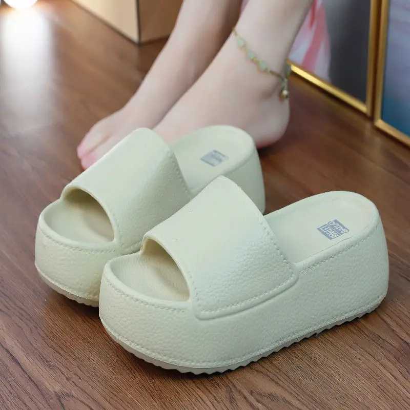 2024 Summer New Solid Color Elevator Thick Womens Slide Comfortable Soft Bottom Anti slip Home and Outdoor EVA BeachXJ250407