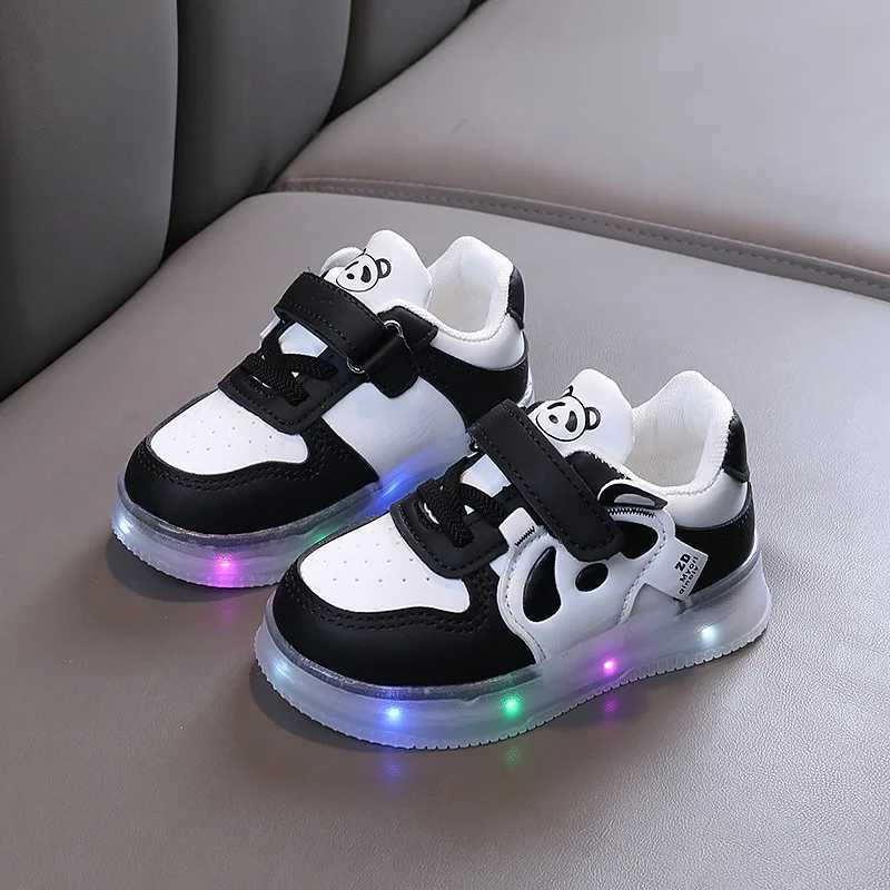 Childrens fashionable sports shoes childrens outdoor leisure spring running shoes boys and girls soft soled breathable flat bottom baby shoes W250407