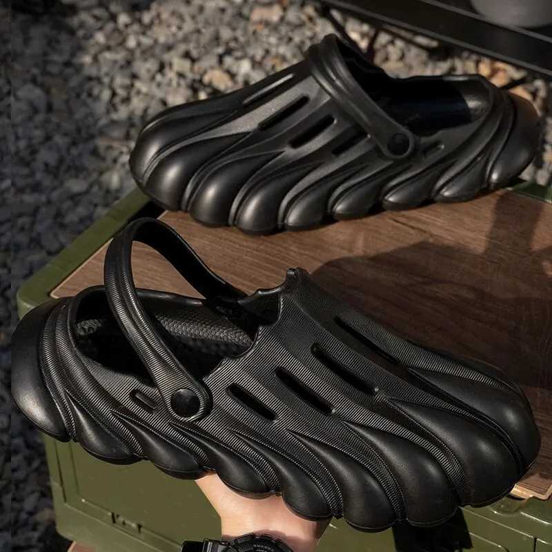 New Arrival Mens outdoor head skates thick soled sports sandals outdoor sandals beach sandals ZYT2423 T250407