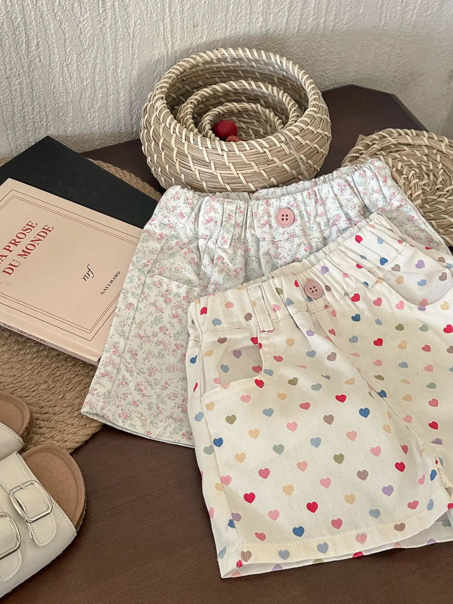 Summer Girls Shorts Cute Heart Shaped Printed Childrens Flower Shorts Cotton Baby Girls Casual Clothing Childrens Shorts 250408