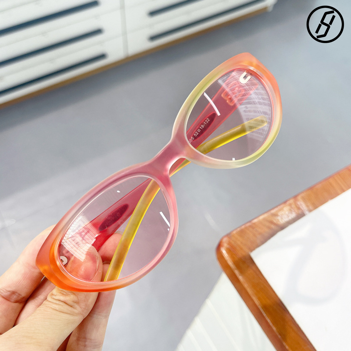 Chic Cat Eye Sunglasses: Retro Y2K Style for Women - Sweet Candy Color Fashion Eyewear Z260306
