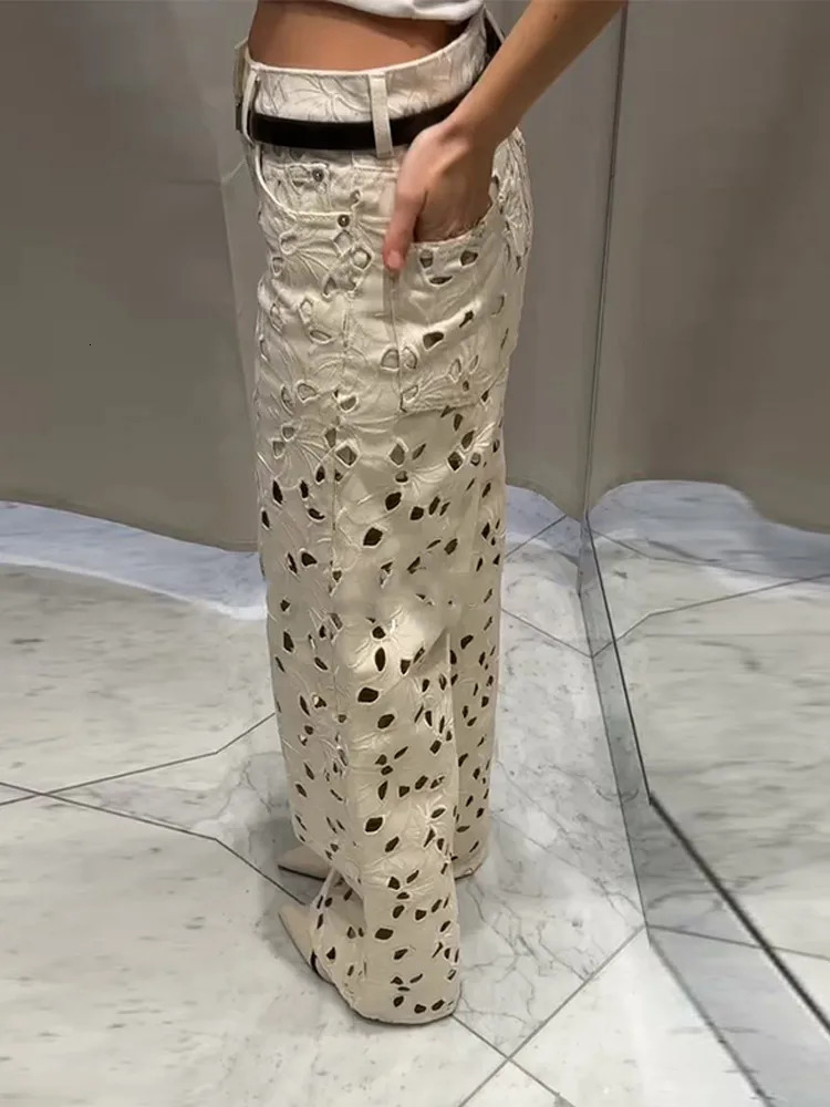 Hole White High Waist Womens Jeans Fashion Flower Hollow Loose Trouser SpringSummer Street Clothing 250407
