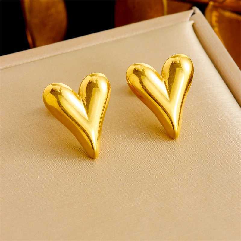 DIEYURO 316L stainless steel simple and elegant heart-shaped necklace bracelet set for womens new trend love series jewelry gift set Y250408