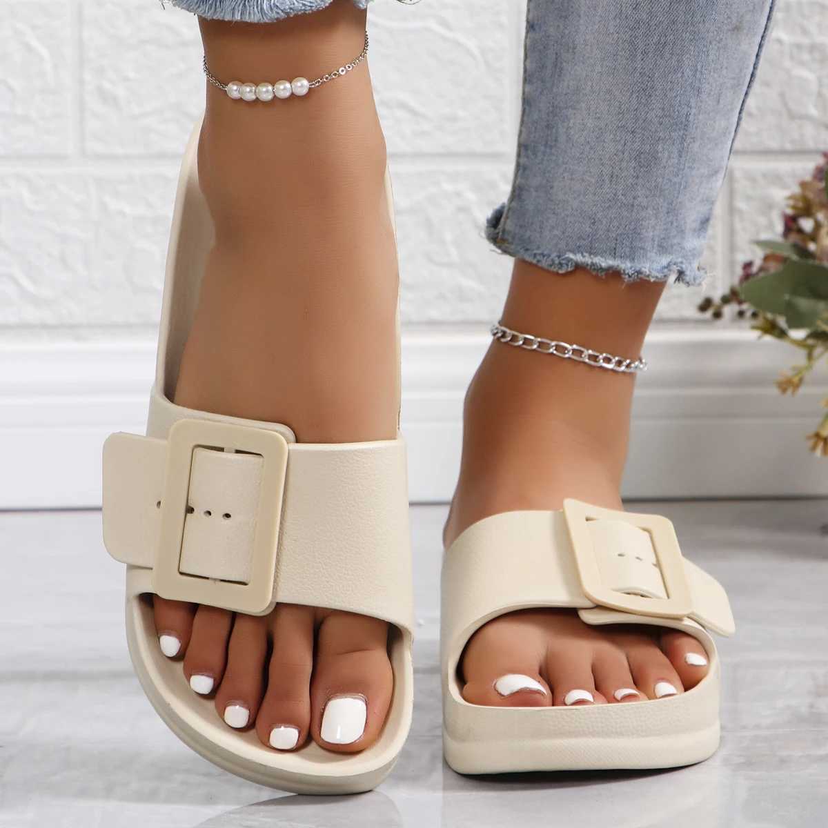 Summer womens slippers lightweight buckle thick soled slider platform sandals womens soft EVA outdoor beach shoesXJ250407