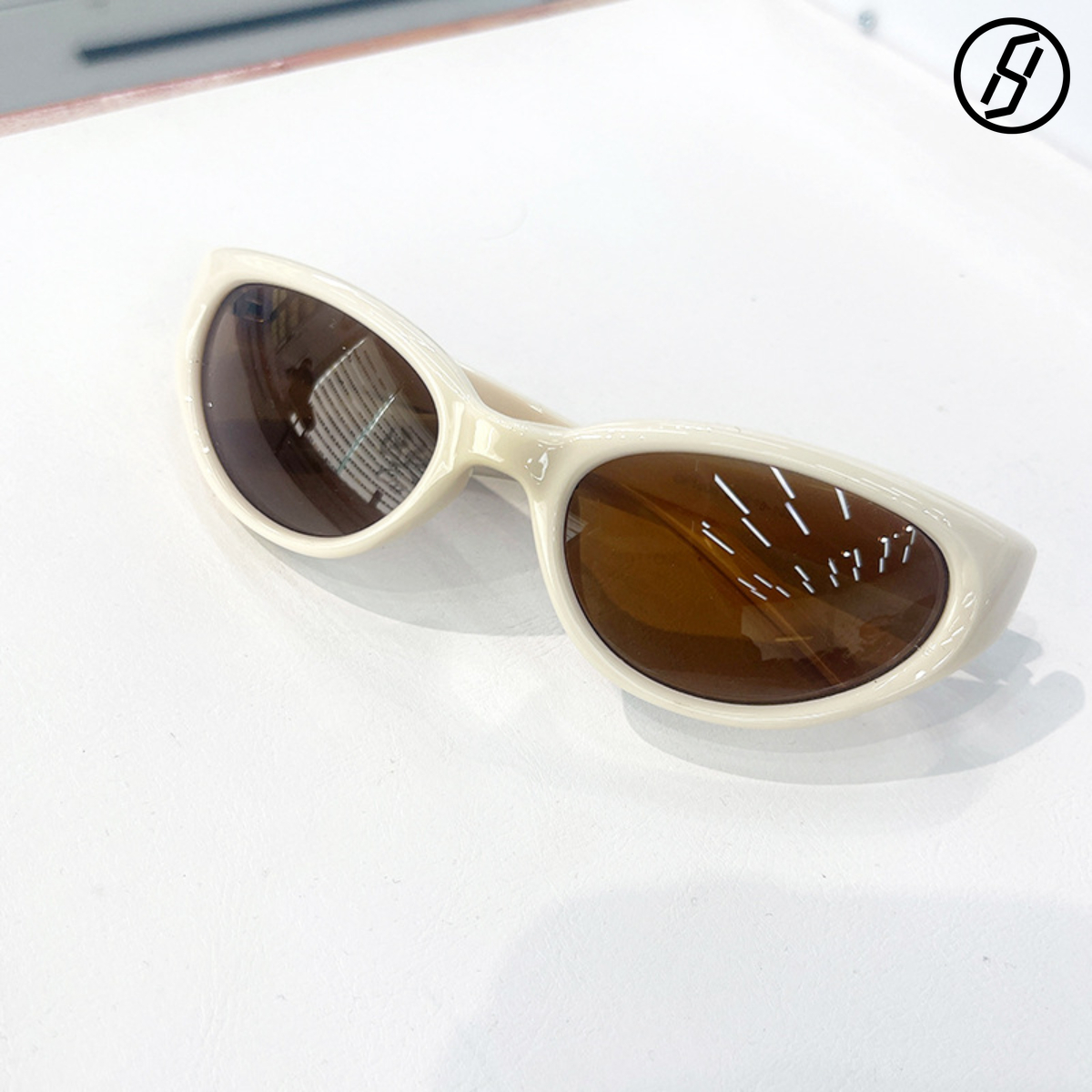 Chic Cat Eye Sunglasses: Retro Y2K Style for Women - Sweet Candy Color Fashion Eyewear Z260306