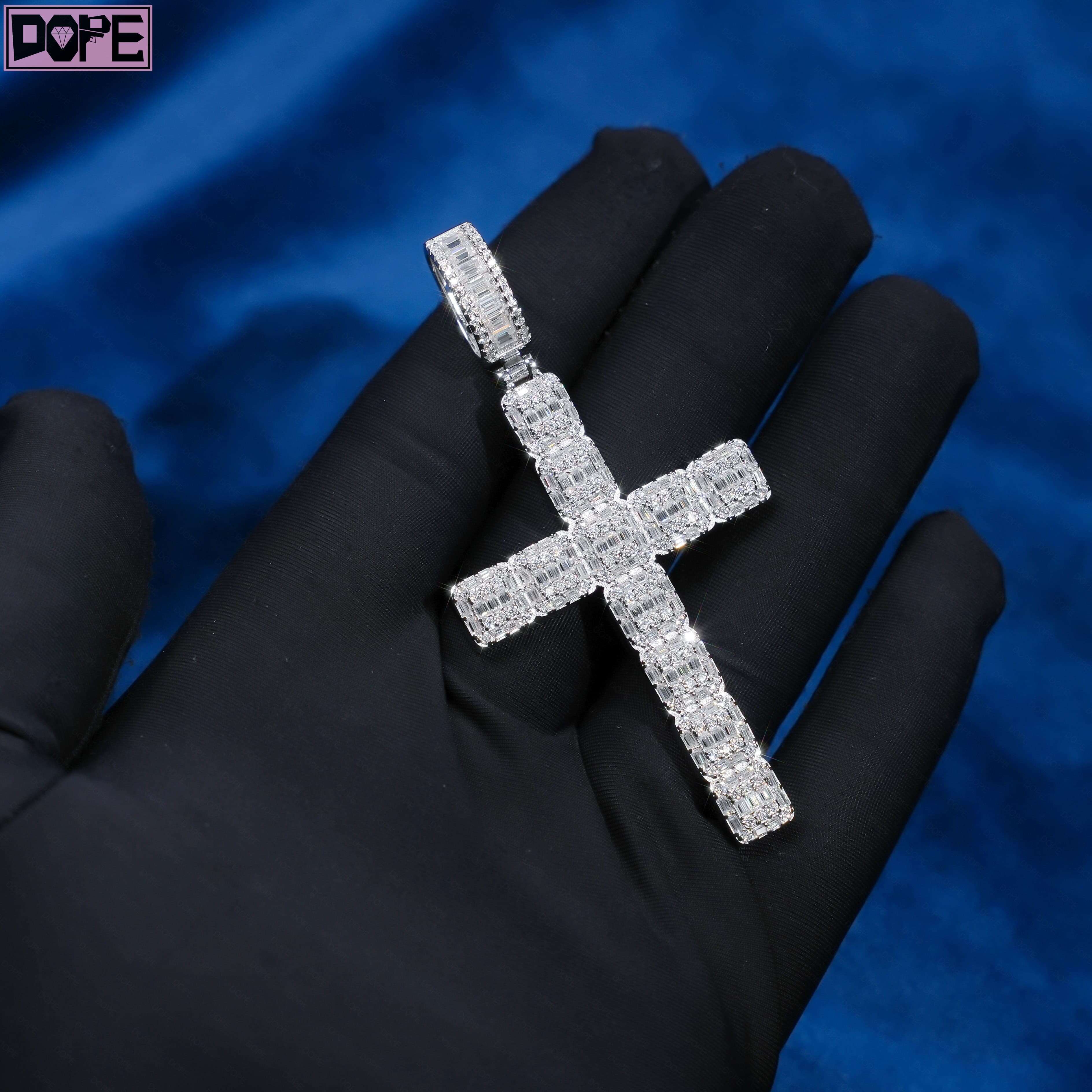Iced Out Cross Pendant D Grade VVS Lab Grown Diamond CVD HPHT 925 Silver Custom Diamond Pendant