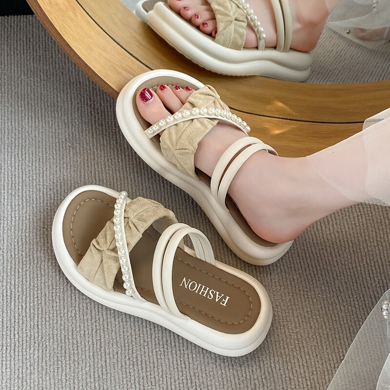2025 New Yueting Summer New Shoes Fashion Versatile Designer Women's Slippers Sandals Single Shoes Double Wear Trendy Sandals1