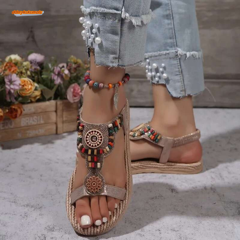 Summer 2025 New Large Flat Bottom wer Sandals Bare Toes Outer Wearing Boho Style Vacation Beach Shoes for Women ddmykukumalu
