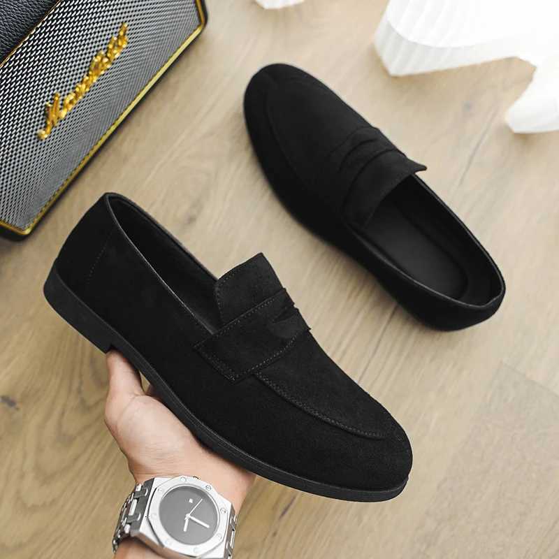 FAshion Leather Mens Loafers Lightweight Soft Sole Casual Shoes RETRO Dress Shoes Slip on Flat Designer Business Shoes Z251107