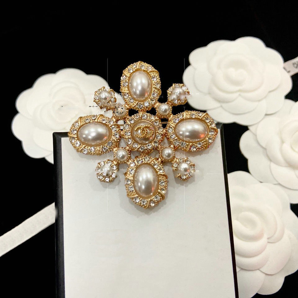 Men Brooches Fashion Designer Brooch Brand Letter Brooche Flower Pearl Women Jewelry Accessories
