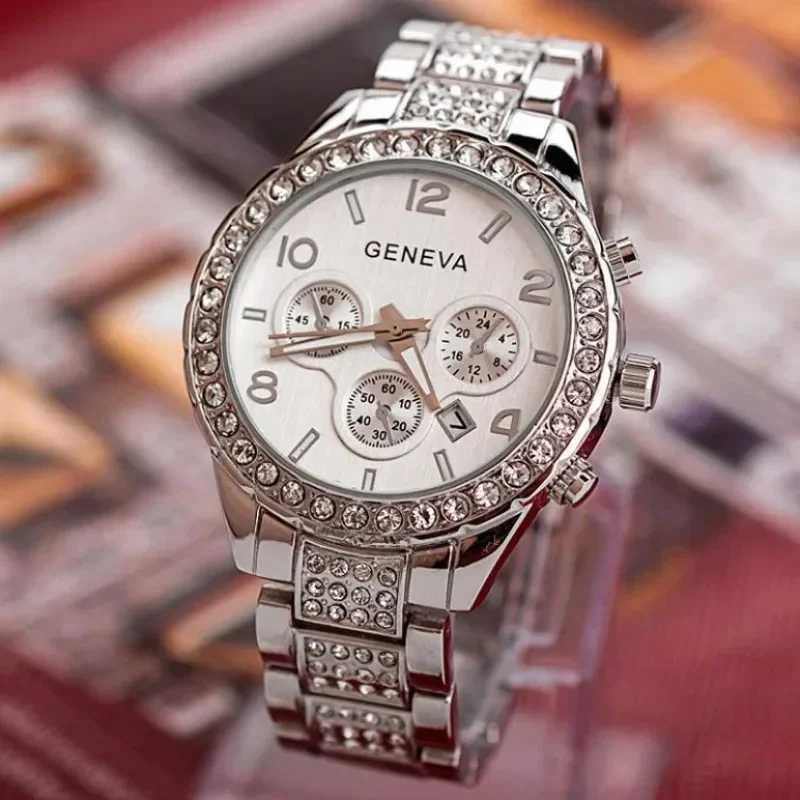 Luxury Crystal Womens Watch Gold Womens Watch Geneva Relogio Feminino Horloge Reloj MujerT250408