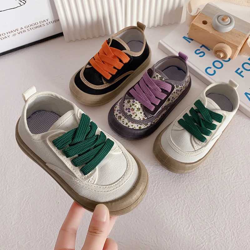 Childrens Fashion Edition Soft Canvas Shoes Flower Printed Casual Childrens Shoes Direct Shipping Lace Up 2023 Spring Boys Apartment New X250409