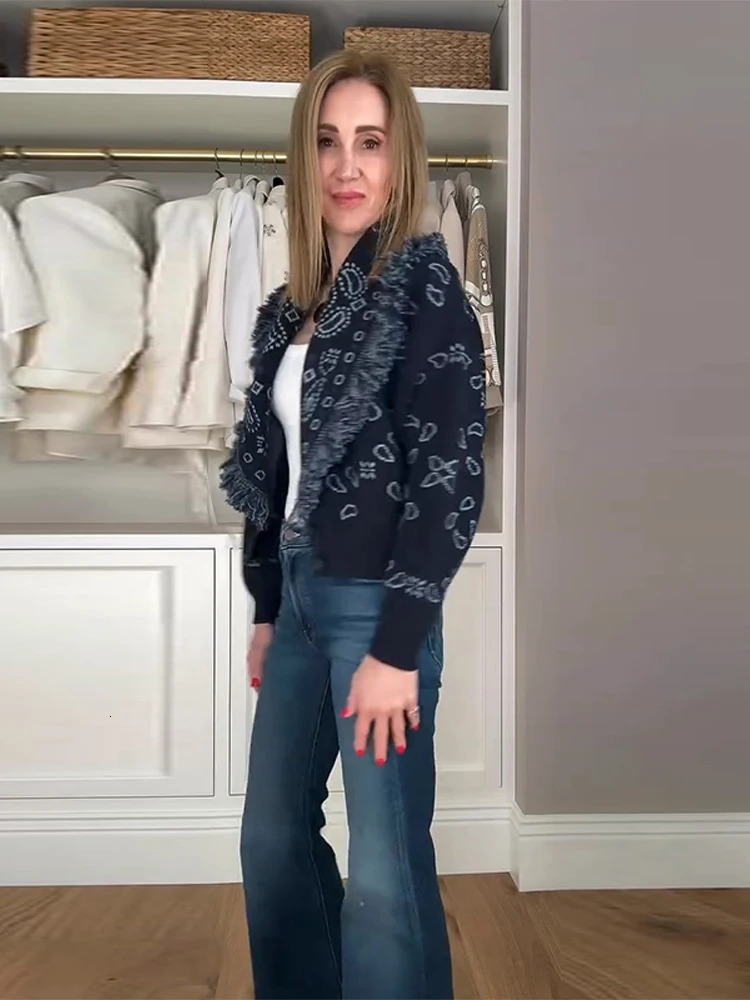 Vintage Print Tassels Knit Cardigan Women V Neck Long Sleeves Sweater Coats Female 2025 Autumn Winter Chic Warm knitwears 251106