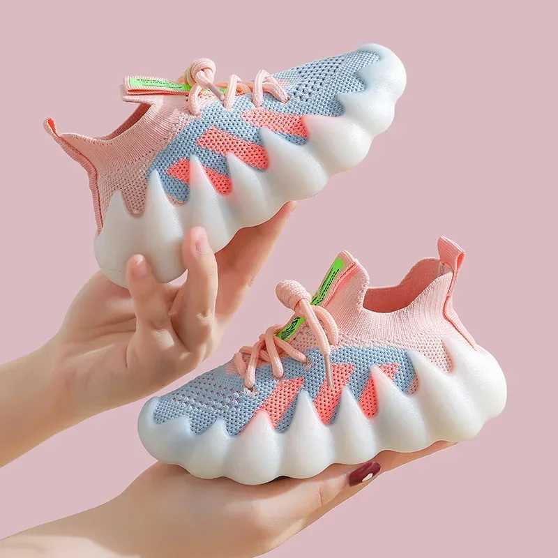 Luxury boys sports shoes childrens casual shoes 2025 fashionable childrens mesh girls sports running shoes childrens baby shoes X250409