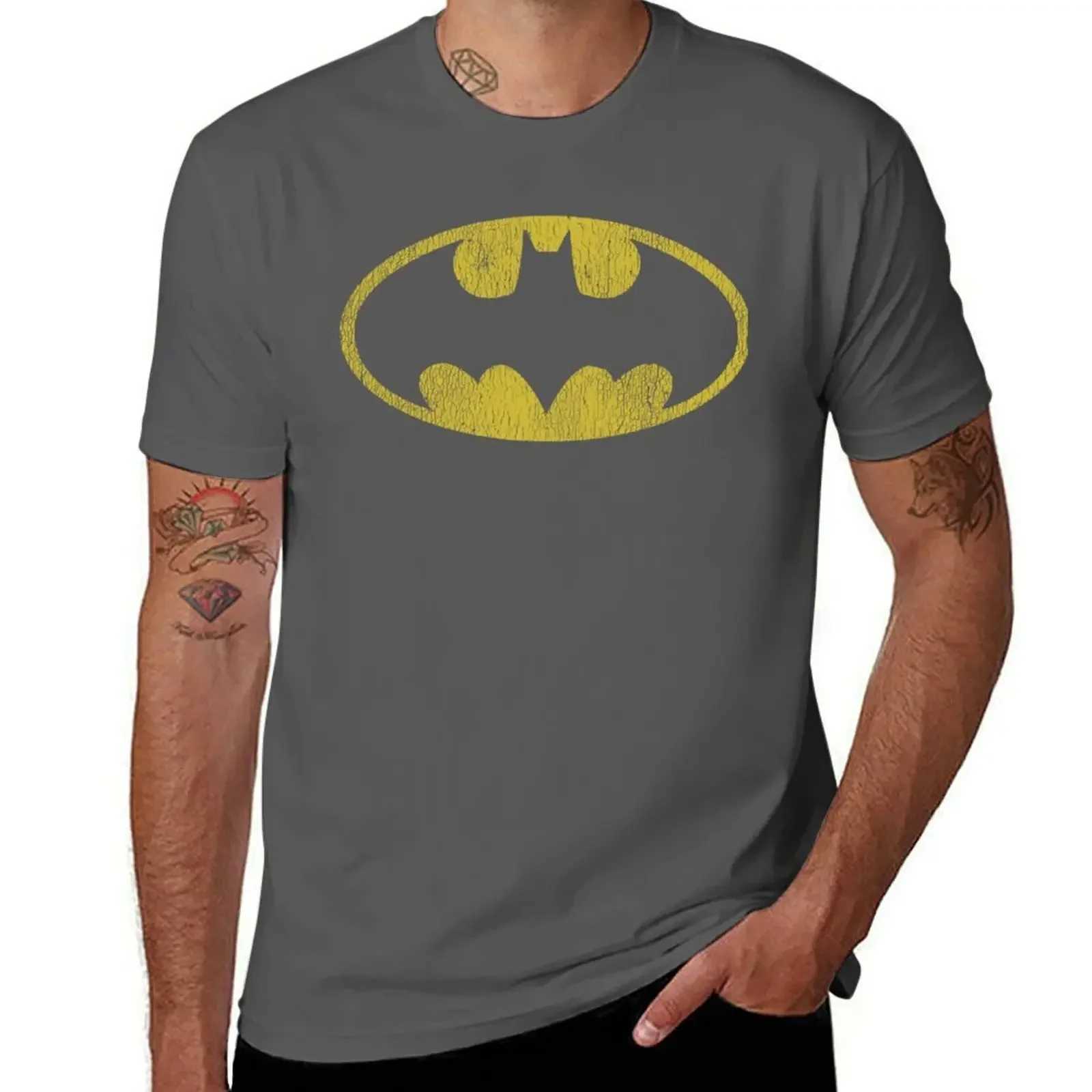Cute retro mens T-shirt for sports fans with bat classic yellow perfect gift T-shirt Harajuku Crewneck 2024XJ250409