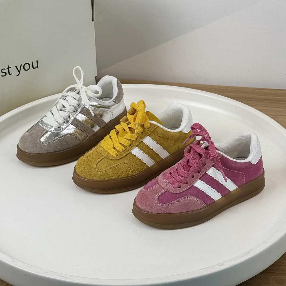 Boys sports shoes childrens running shoes retro classic fashion childrens casual sports shoes breathable spring and summer new childrens shoes X250409