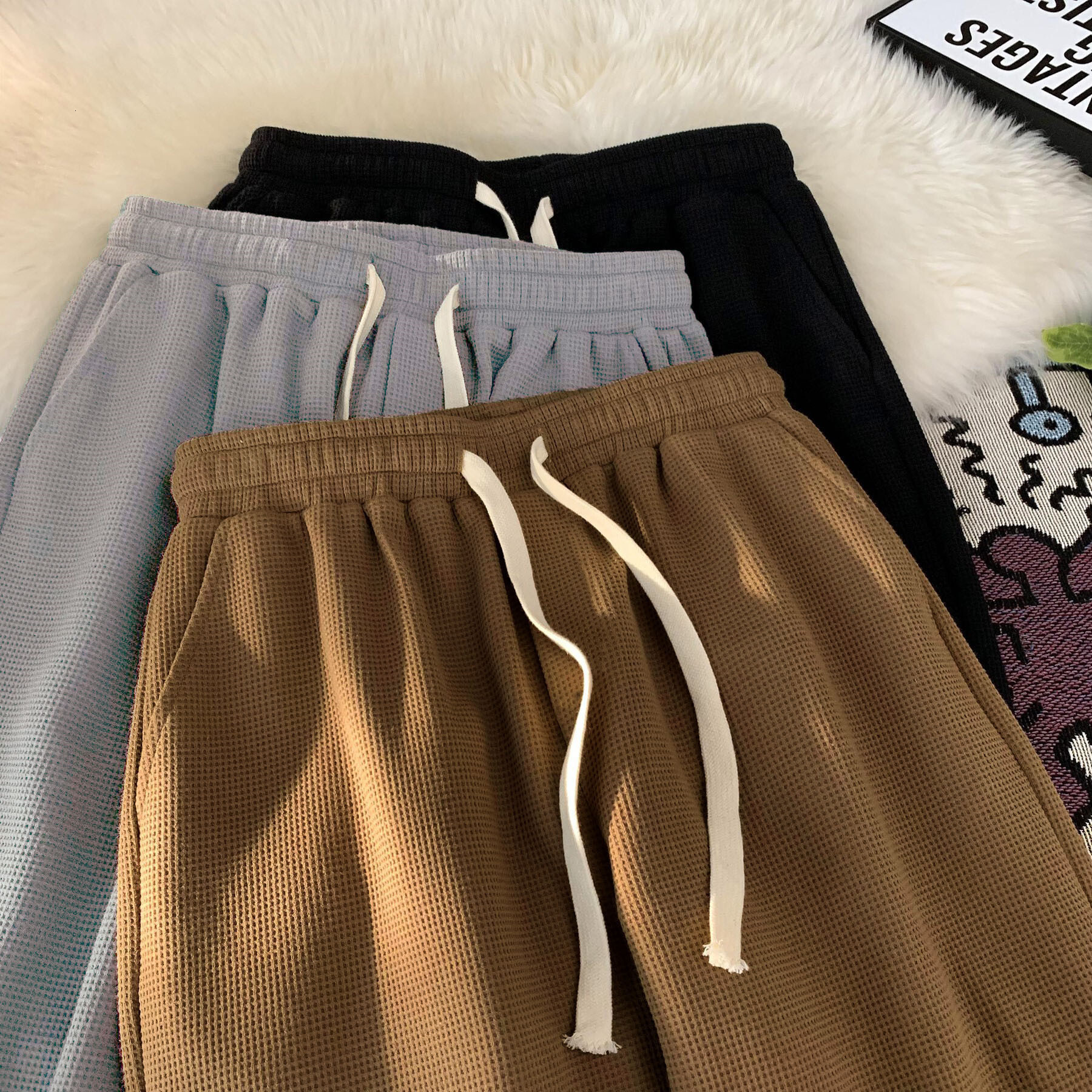 2025 New Designer Men Shorts Waffle For Men Summer Thin Style New Loose Casual Sports Trend Brand Beach American Five Part Shorts