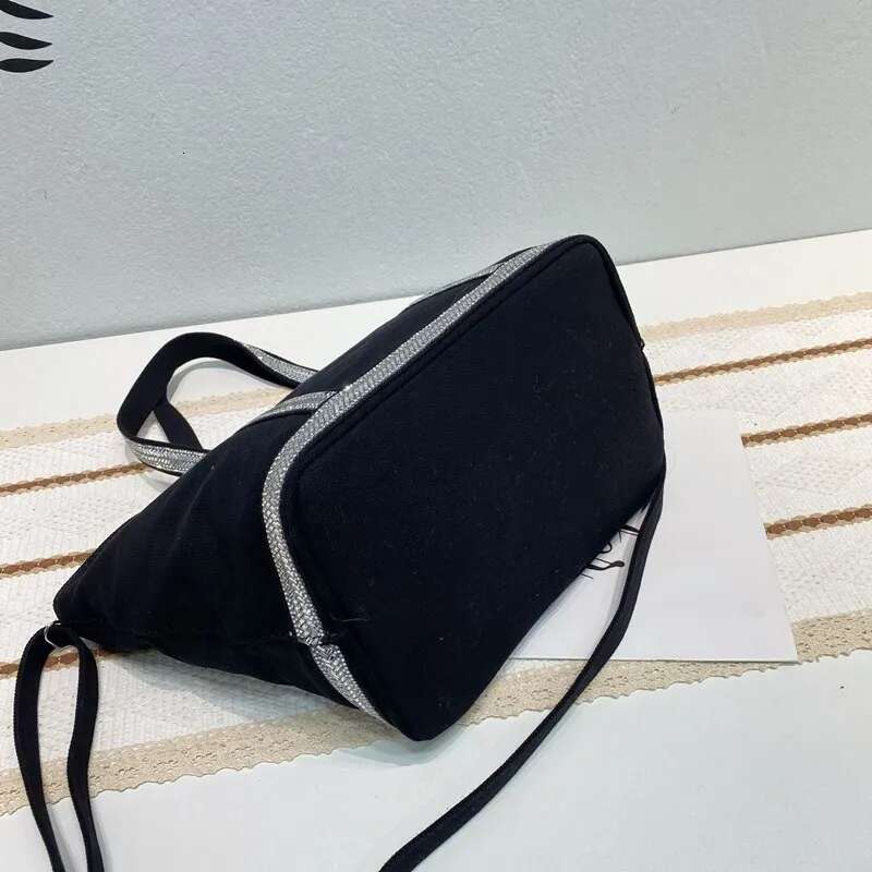 2023 New Women Brand Designer Handbag Korean Version Casual Rhie Large Capacity Tote Contrast Color Retro Shoulder Bag