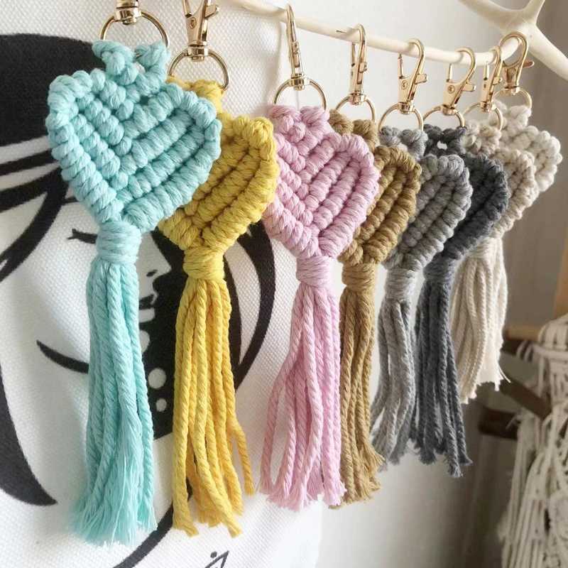 New heart-shaped pendant keychain female Macrame keychain ring cute car keychain wedding accessories giftXJ250409