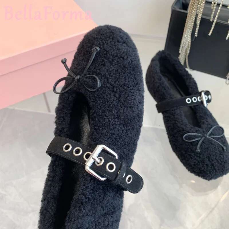 Women's Wool Ballet Flats Bow Metal Decoration One-E Warm Sweet Round Head Leisure Daily Sheepskin Single Shoes 2024 Winter