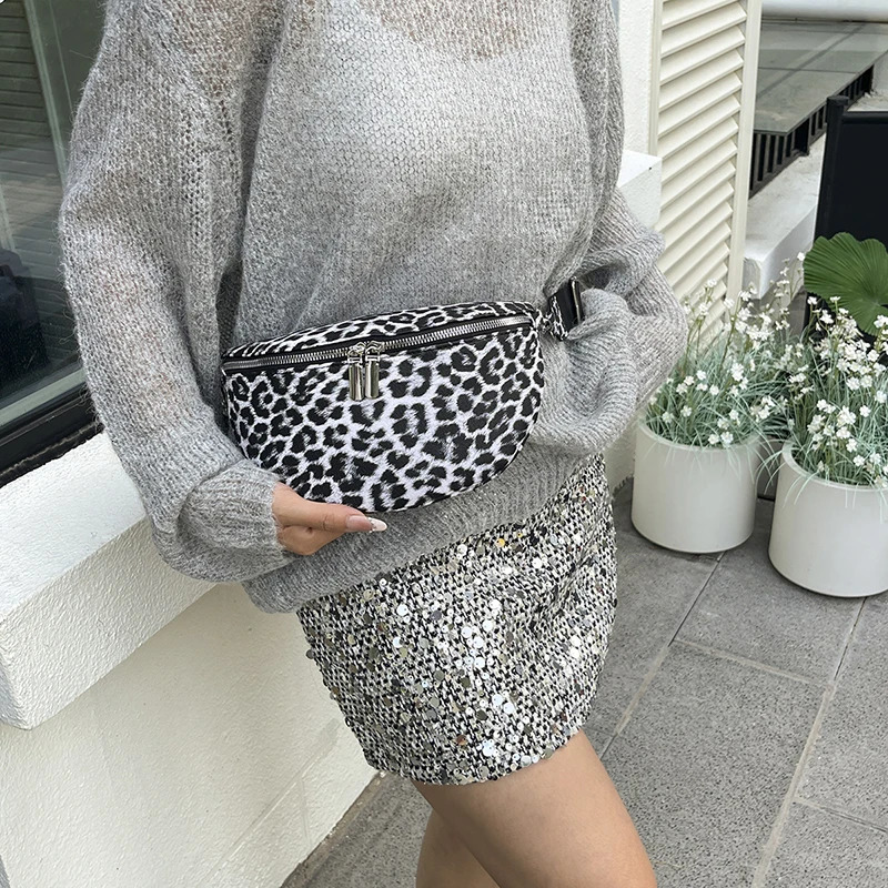 Leopard Print Woman Waist Bag Fashion Chest Bag Leather Fanny Pack Female Casual Shopping Shoulder Crossbody Bag Phone Purs 251107