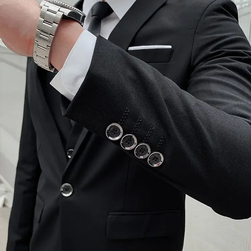 suit 6XL Blazer Vest Pants Mens Fashion Casual Gentleman Slim Fit Work solid color outdoor Business wedding banquet suit 251107