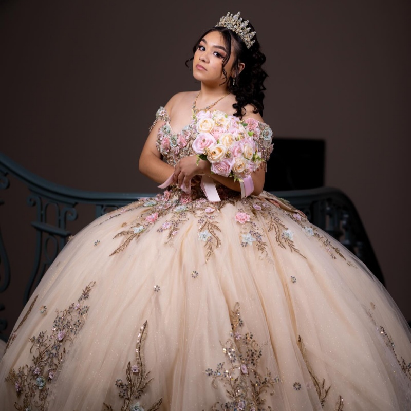 Champagne Quinceanera Dresses Off Shoulder Ball Gown Sweet 16 Dress Applique Flower Beads Bow Tull Birthday Party Vestidos 15 De Anos