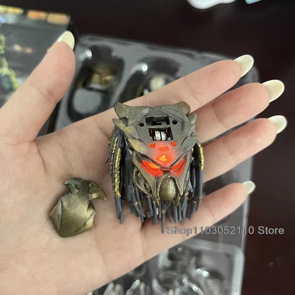 New Arrival NECA Old and LED VS ALIen Edition ALIen Hunter Action Map Model Collection Gift T250409