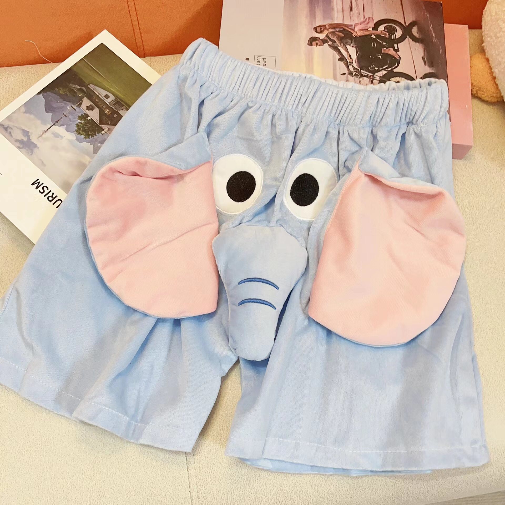 2025 New Designer Men Shorts Elephant Shorts Couple Outfit Spring And Autumn Students Funny Sleeping Pants Internet Famous Big Underwear With Squeakin