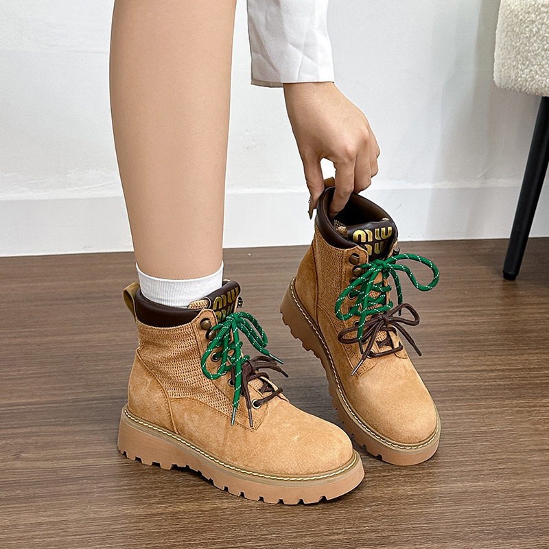 2025 New Leather Edition Thick Bottom Martin Women's Motorcycle British Tall/Short Mountaineering Camping Designer Fashion Martin Boots