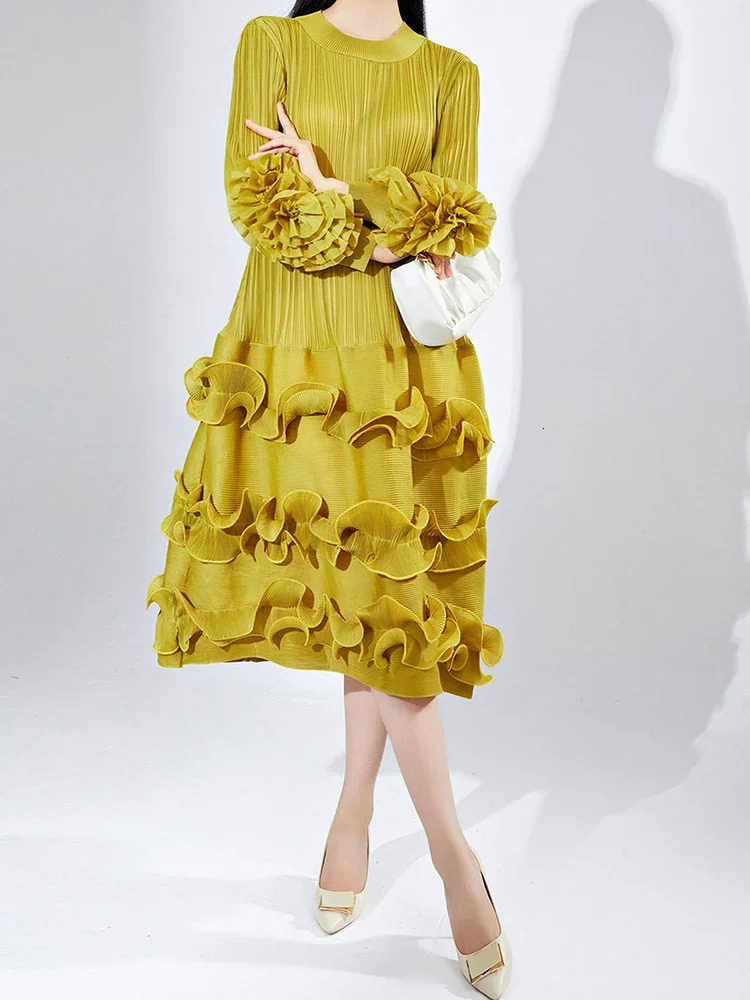 Belt pleated Miyake dress with fashionable round neck and floral sleeves fungal splicing solid elegant womens clothing item 5GR2974 250409