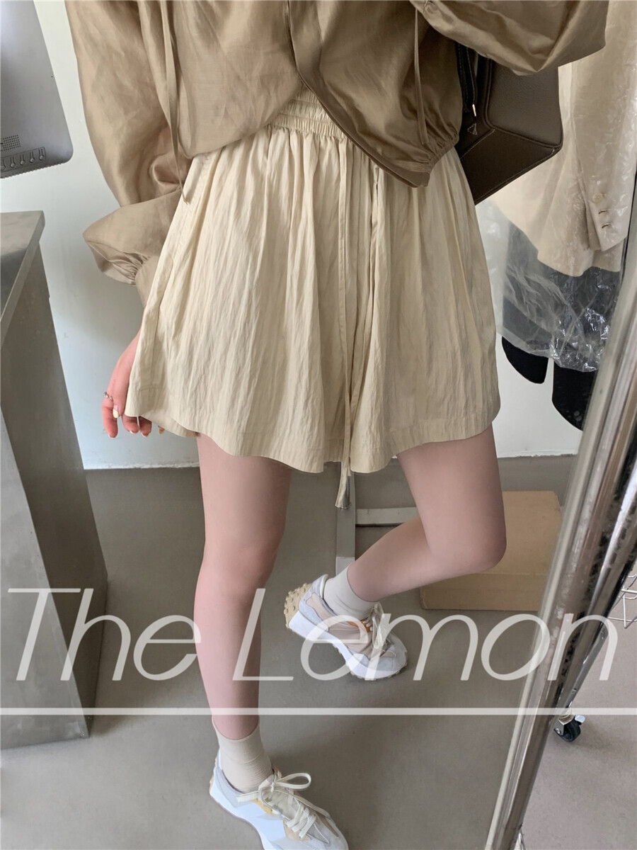 2025S Designer Shorts For Women Jinmian Ice Silk Quick Drying Texture Shorts Women S Summer Thin Loose Elastic Folded Cool Wide Leg Pants Beach Pants