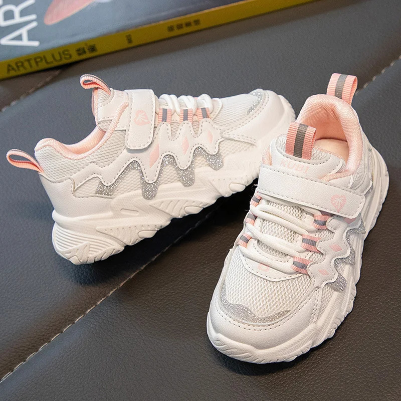 CINESSD Fashion Childrens Running Shoes Comfortable Breathable Mesh Anti slip Soft Bottom Student Running Shoes 250409