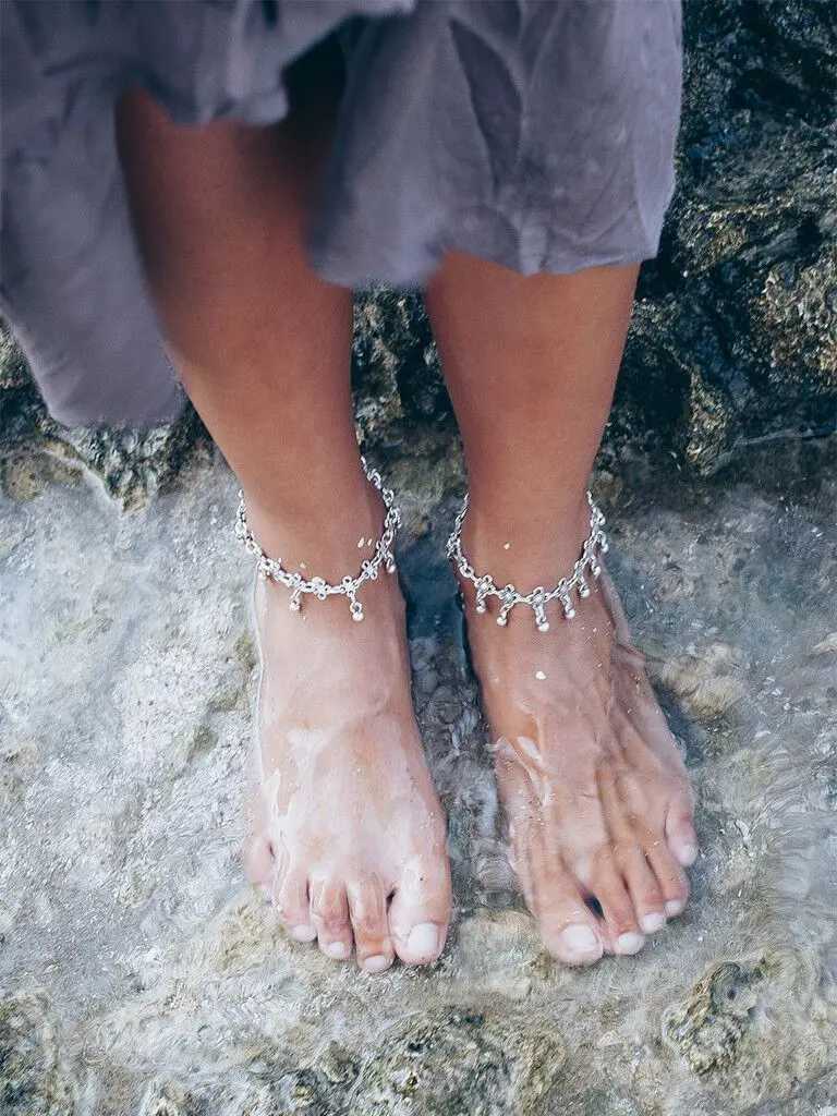 Summer Style Anklets 2018 Silver Color Bohemian Metal Tassel Anklet Luxury Hollow Flowers Ankle Bracelet For Women Jewelry Z250408