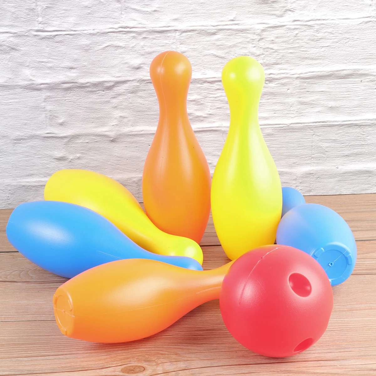 Plastic Bowling Toy Set 6-piece Bottle 2-piece Ball 22cm High Childrens Sports Toy Childrens Entertainment Education Safety 250409