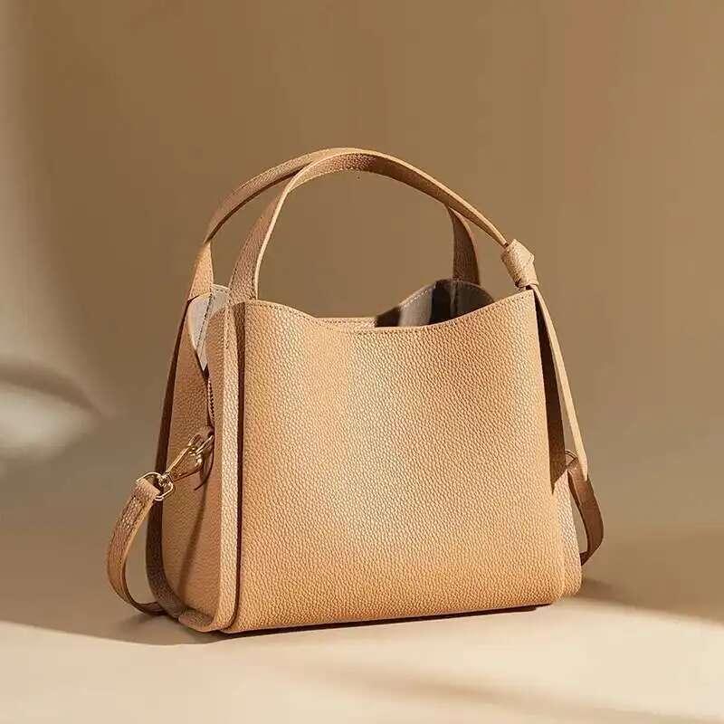 Genuine Leather Ladies Versatile Fashion Large Capacity Handbag New Cowhide High-Grade Vegetable Basket Crossbody Bucket Bag