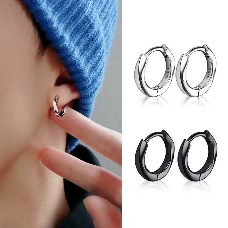 1 Pair Gothic Twist Small Hoop Earrings For Men/Women Punk Black/Silver color Hip Hop Street Pop Fashion Cool Ear Jewelry Z250408
