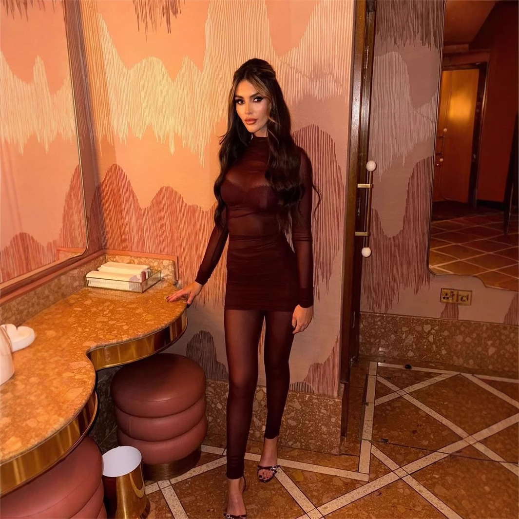 2025S Designer Women S Set New Solid Color Fashionable Mesh See Through Slim Fit Sexy Waist Cinching Sleeved High Neck Long Pants Set