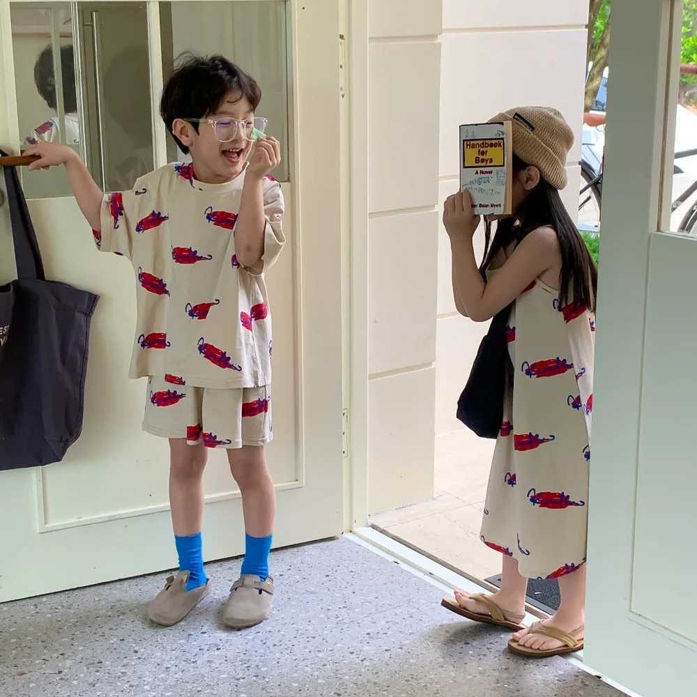 Brothers and sisters Clothing Summer Boys and Girls Letter Graffiti Cartoon T-shirts Childrens Loose Short Sleeve Set S2548