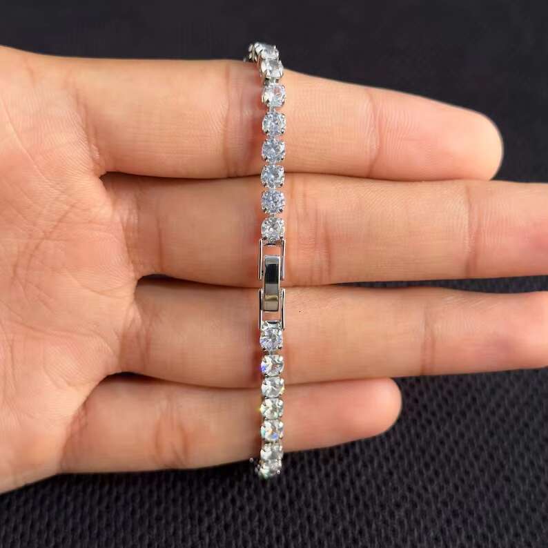 Trendy Fashion Forward Fine Jewelry Moissanite Diamond Studded Cuban Chain Bracelets for Sale From India
