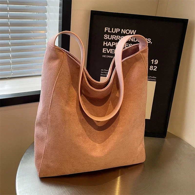Velvet Solid High Quality Tote Bag High Beauty Buckle Simple Fashion Crossbody Bag Soft Large Capacity Handbag 250408