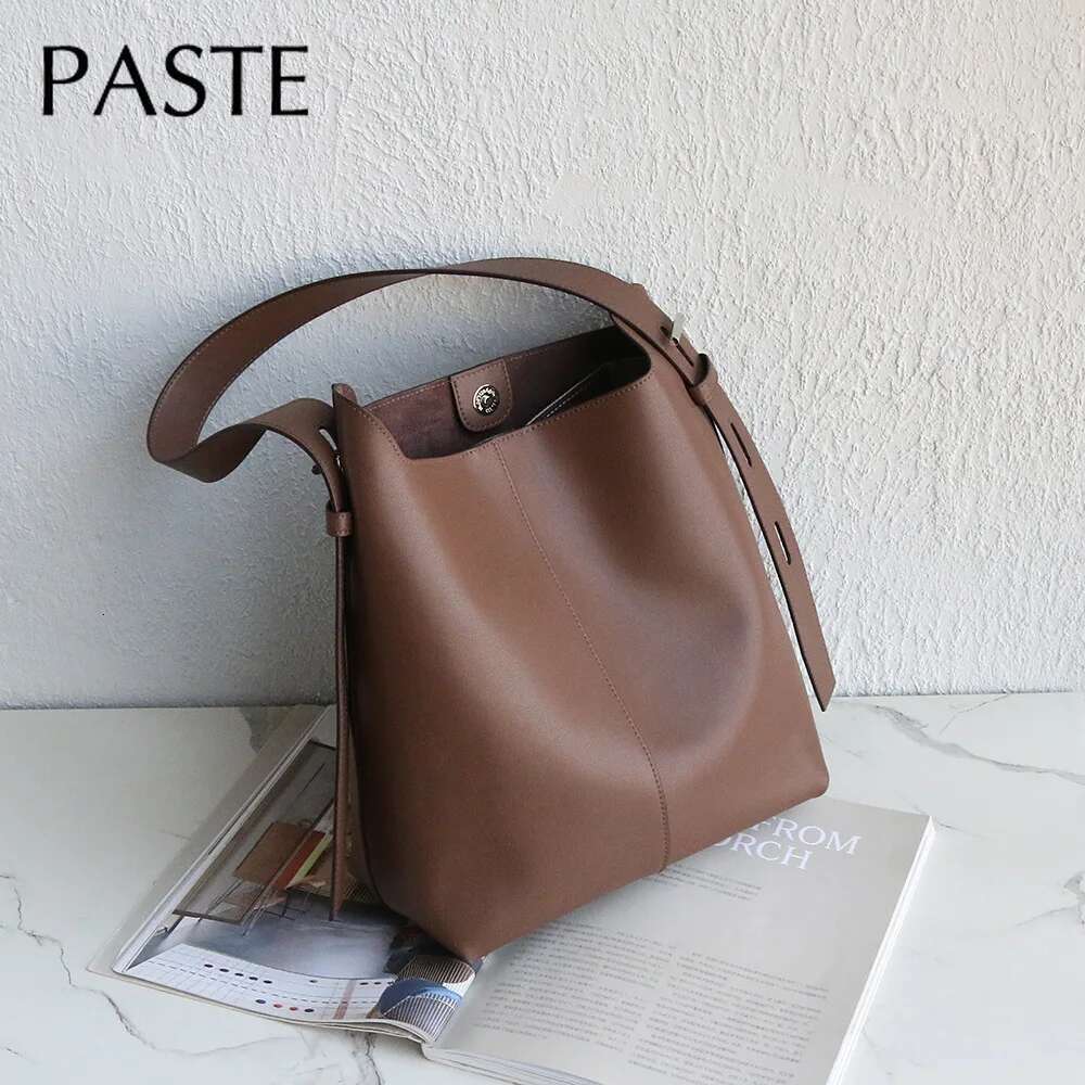 Simple Adjustable Handle Office Clerk Shoulder Cowhide Leather Women's Handbag Brown Large High Quality Daily Bucket Bag