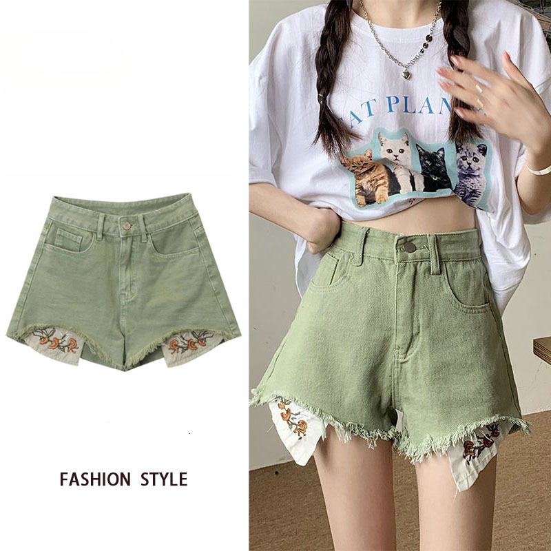 2025S Women s Designer Shorts Large Chubby Green Denim Shorts Summer New Design Sense Embroidered Tassel Wide Leg Hot Pants Outdoor Casual Beach Pants