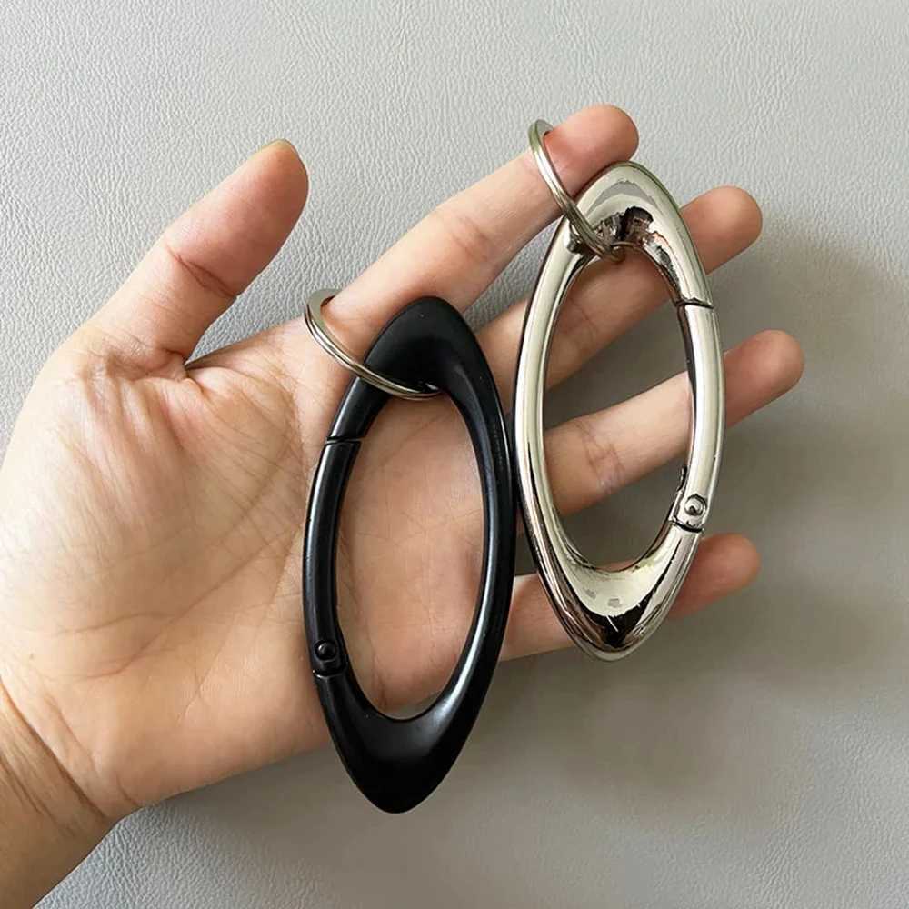 Y2K Punk Star Oval Overall Keychain Axe Rack Mountain Bike Keychain Gothic Backpack Decoration Korean FashionXJ250409