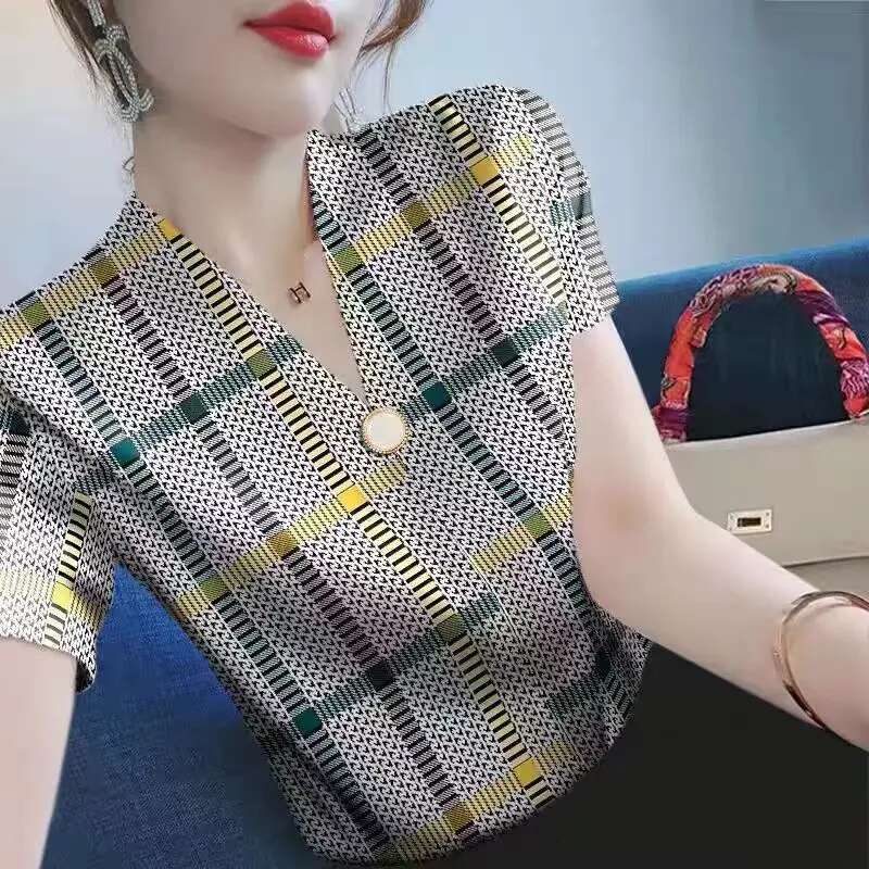 Summer New Style Fashion Simplicity Office Lady Striped V-neck Short Sleeve Tshirt Women Clothes Elegant All-match Casual Tops